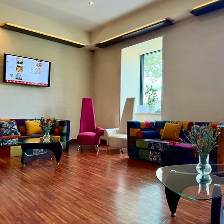 Boutique Hotel'S I Milionowa-3